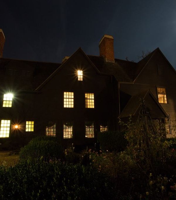 House of the Seven Gables_Salem MA_credit_jared charney_sm