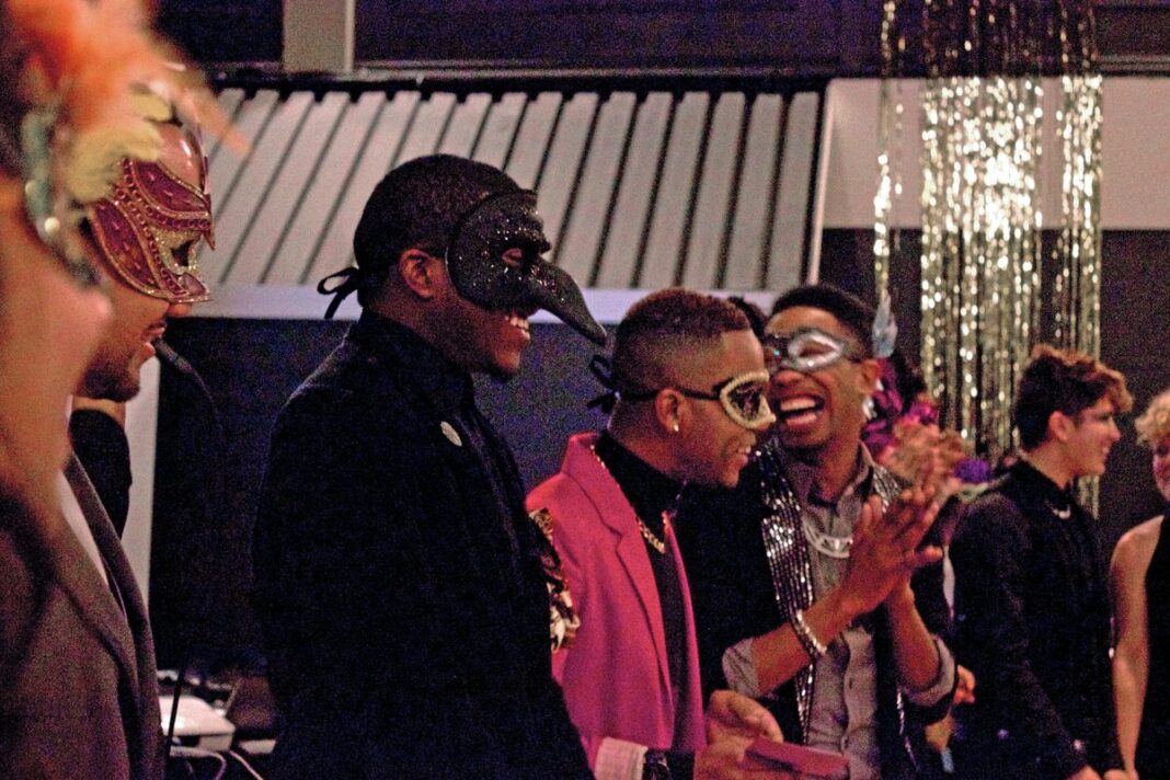 20130102_hbgcs-we-wear-the-mask-1