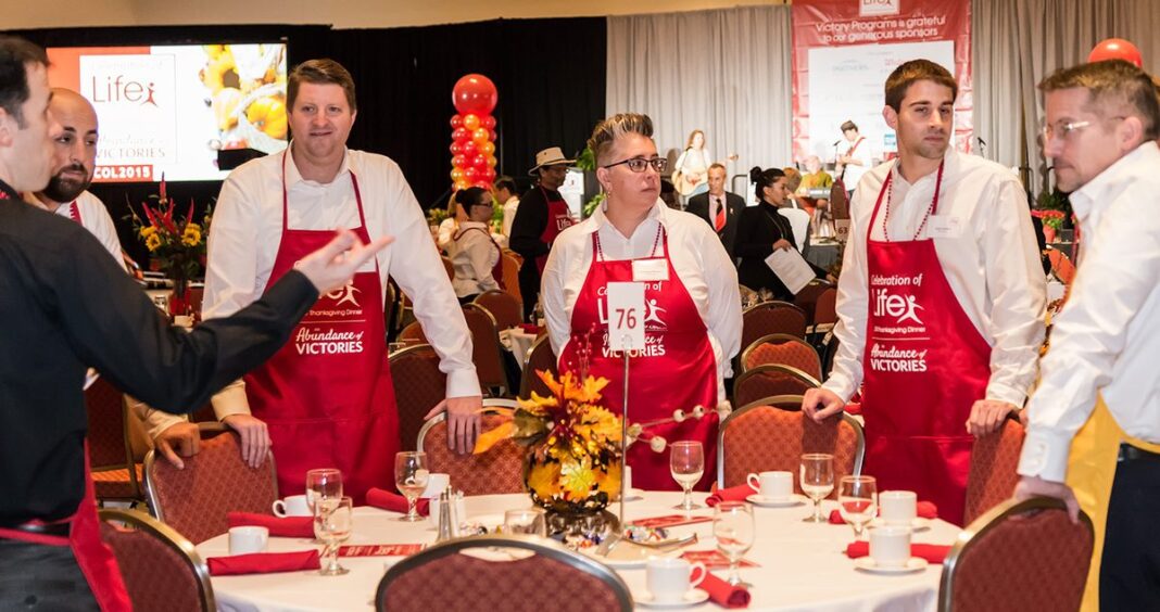 20160102_celebration-of-life-thanksgiving-dinner-11