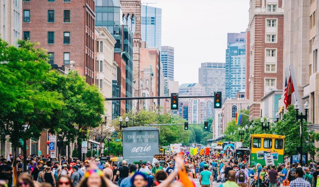 20160910_boston-pride-parade-10