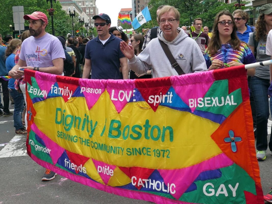 20160910_boston-pride-parade-18