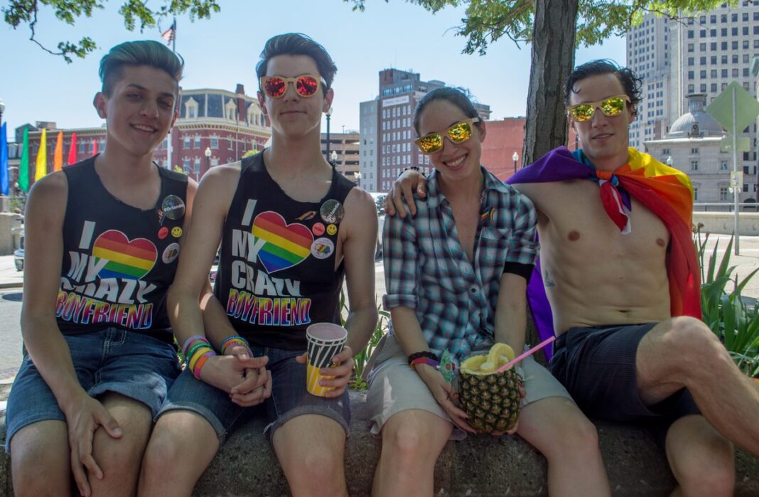 20160910_rhode-island-pridefest-illuminated-night-3
