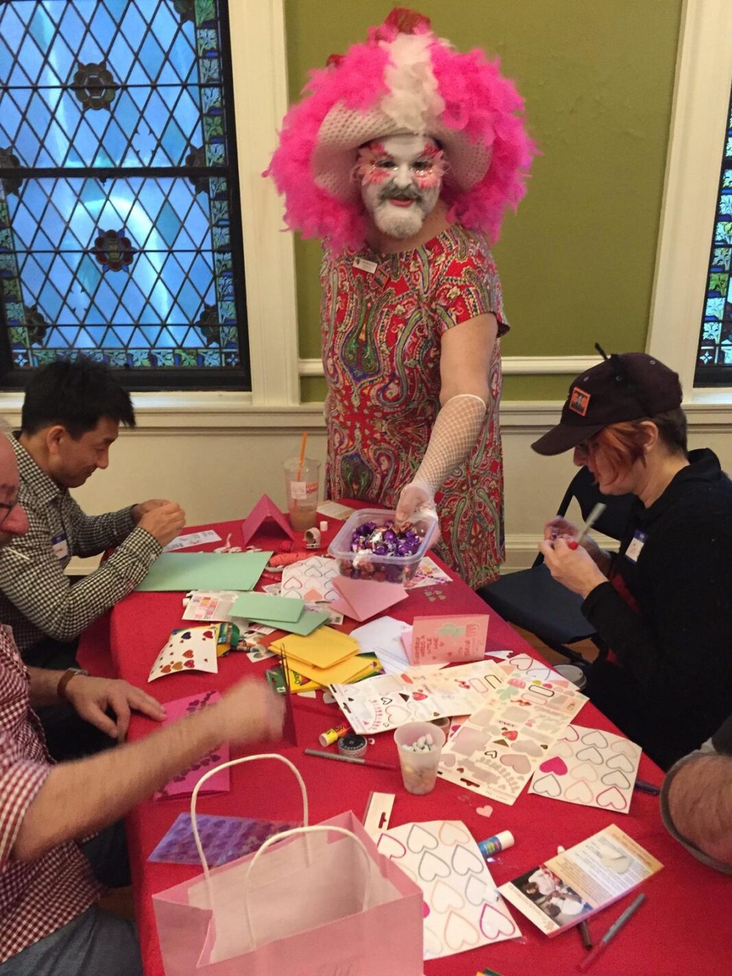 20170304_valentines-card-making-for-boston-6