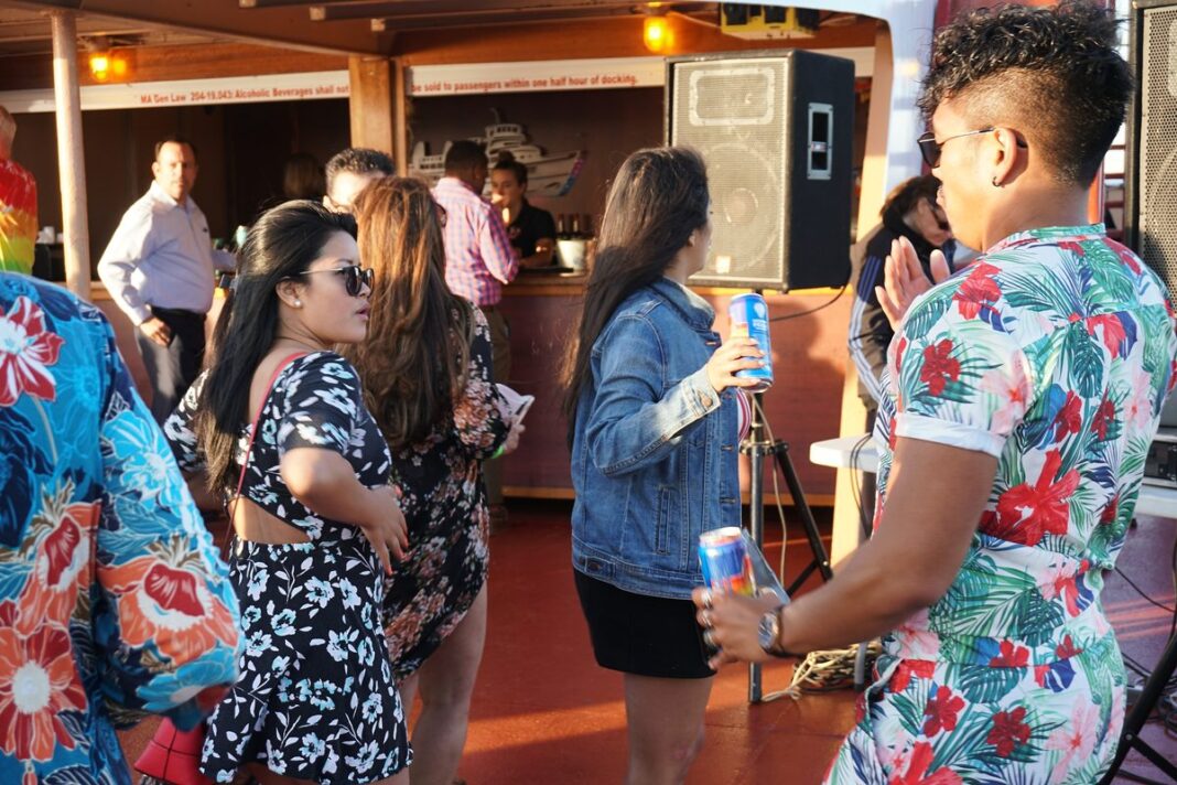 20190708_boston-spirit-summer-sunset-cruise-31