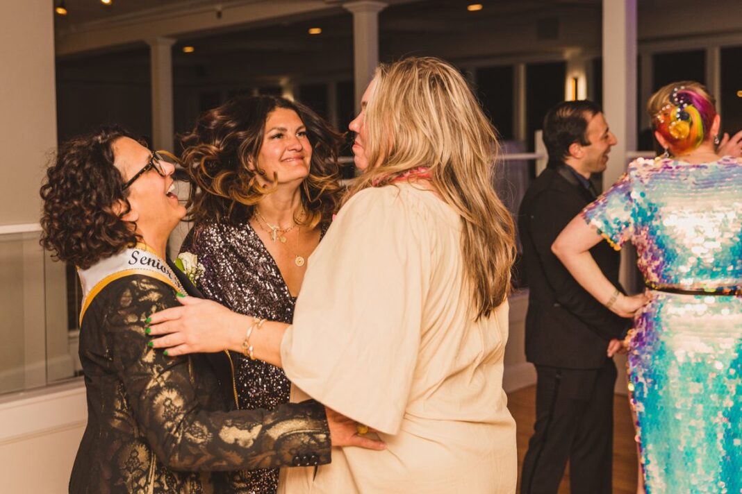 20220708_true-colors-hingham-pride-prom-9