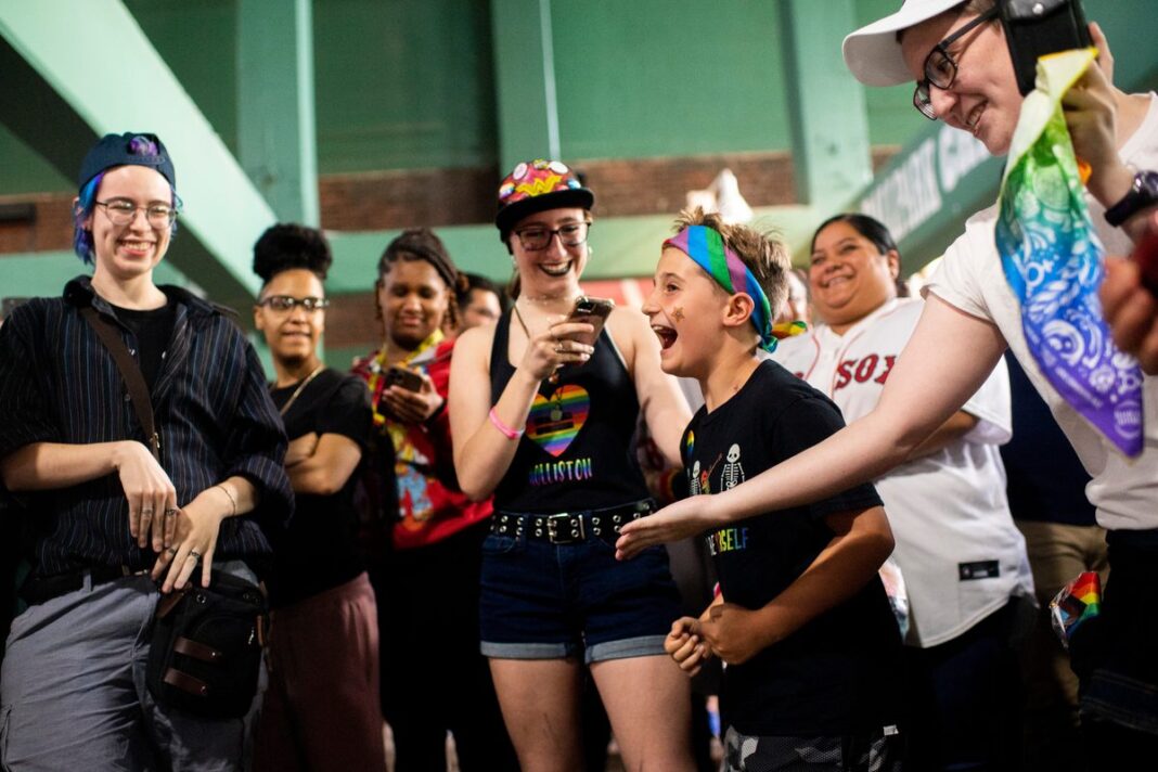 20220910_pride-night-at-fenway-park-4