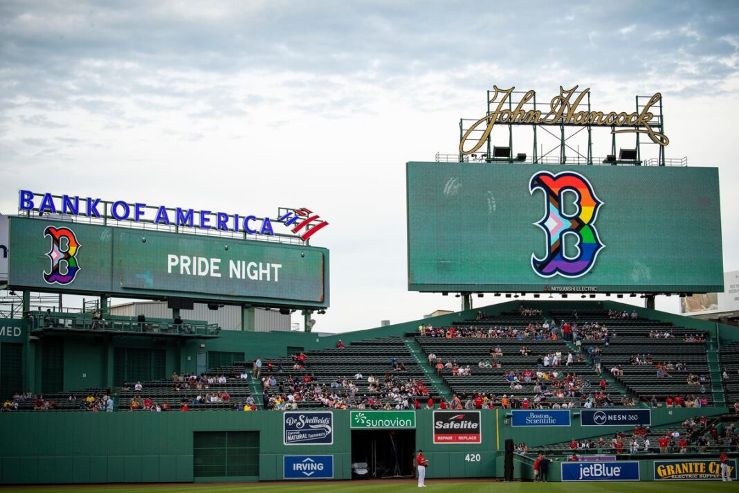 20220910_pride-night-at-fenway-park-9