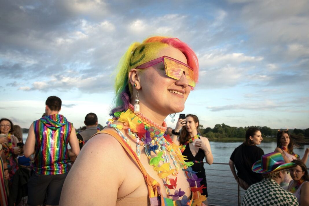 20230910_seacoast-nh-pride-sunset-cruise-1