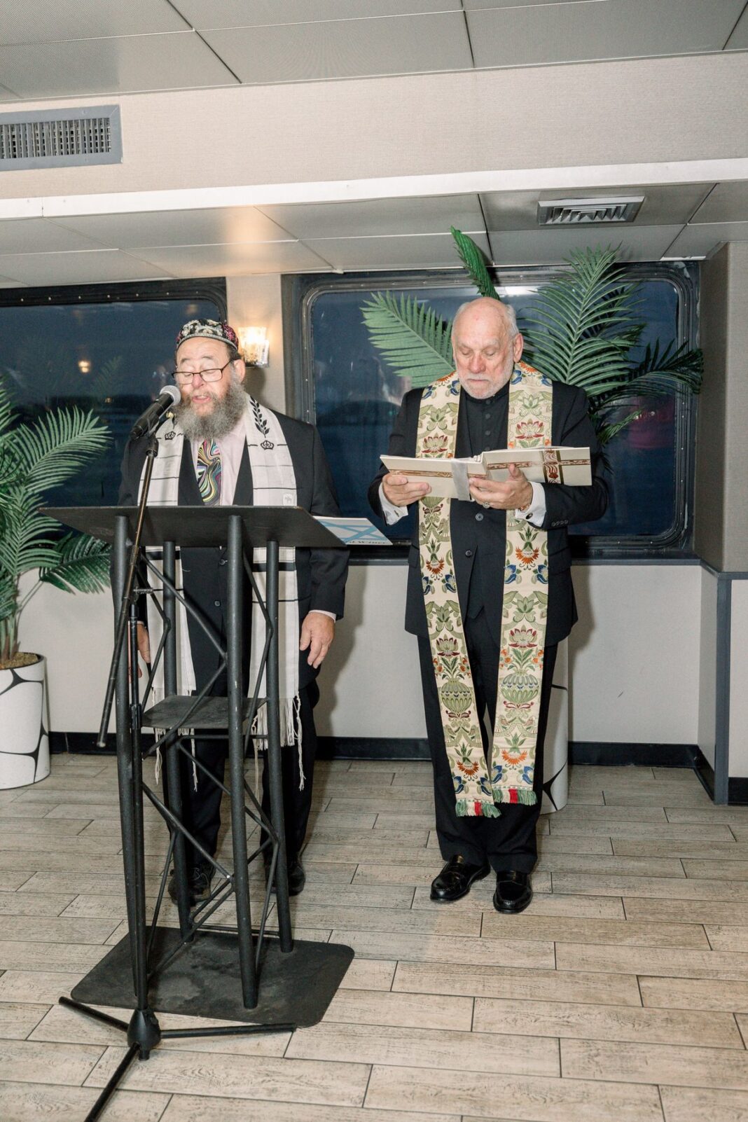 20231112_boston-spirits-wedding-vow-renewal-11