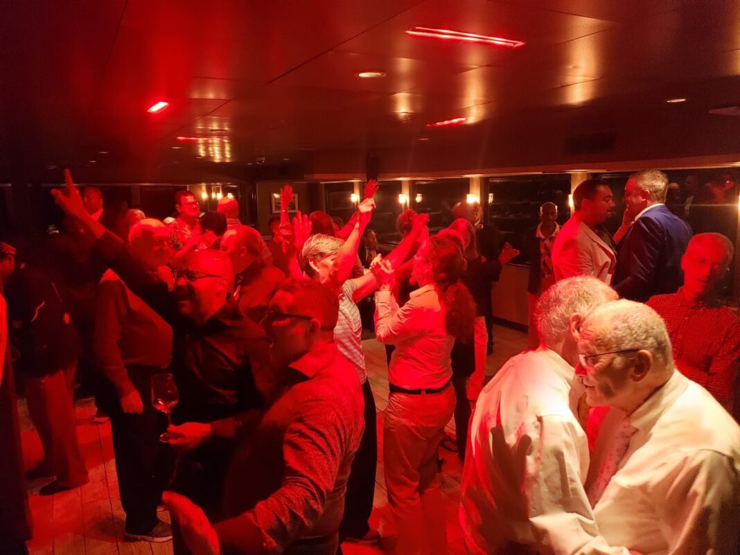 20231112_boston-spirits-wedding-vow-renewal-5