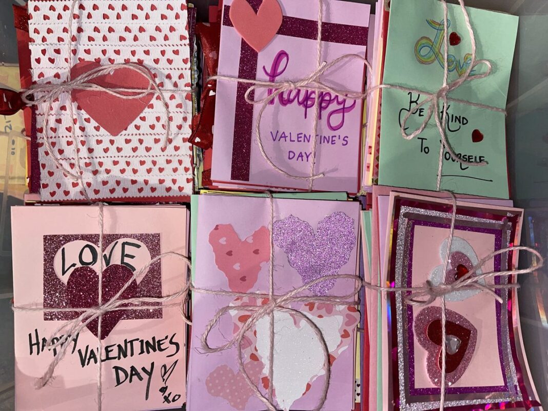20240304_valentines-day-card-assembly-9