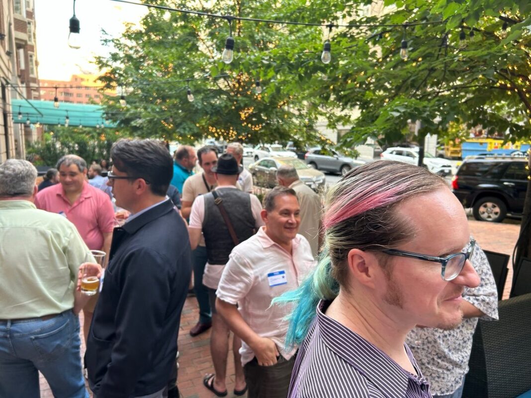 20240910_boston-gay-professionals-networking-event-2