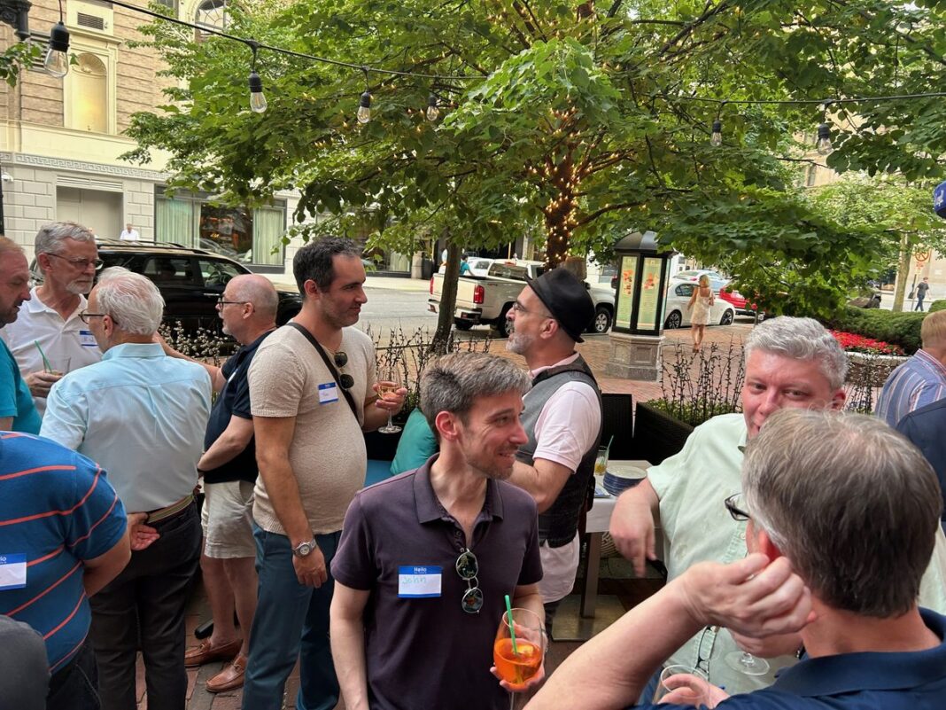 20240910_boston-gay-professionals-networking-event-3