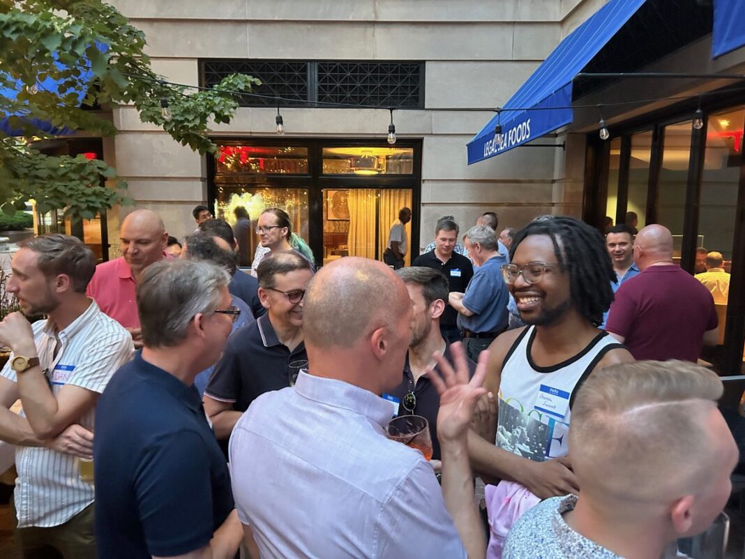 20240910_boston-gay-professionals-networking-event-8