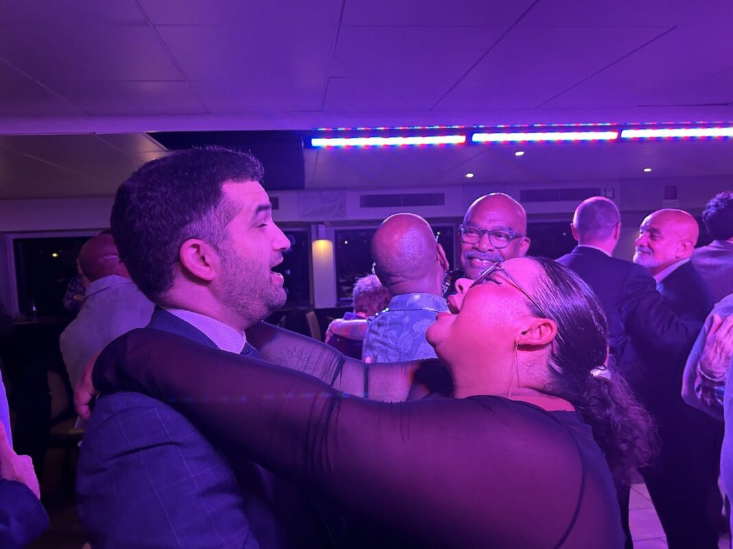 20241112_boston-spirit-prom-sunset-cruise-4