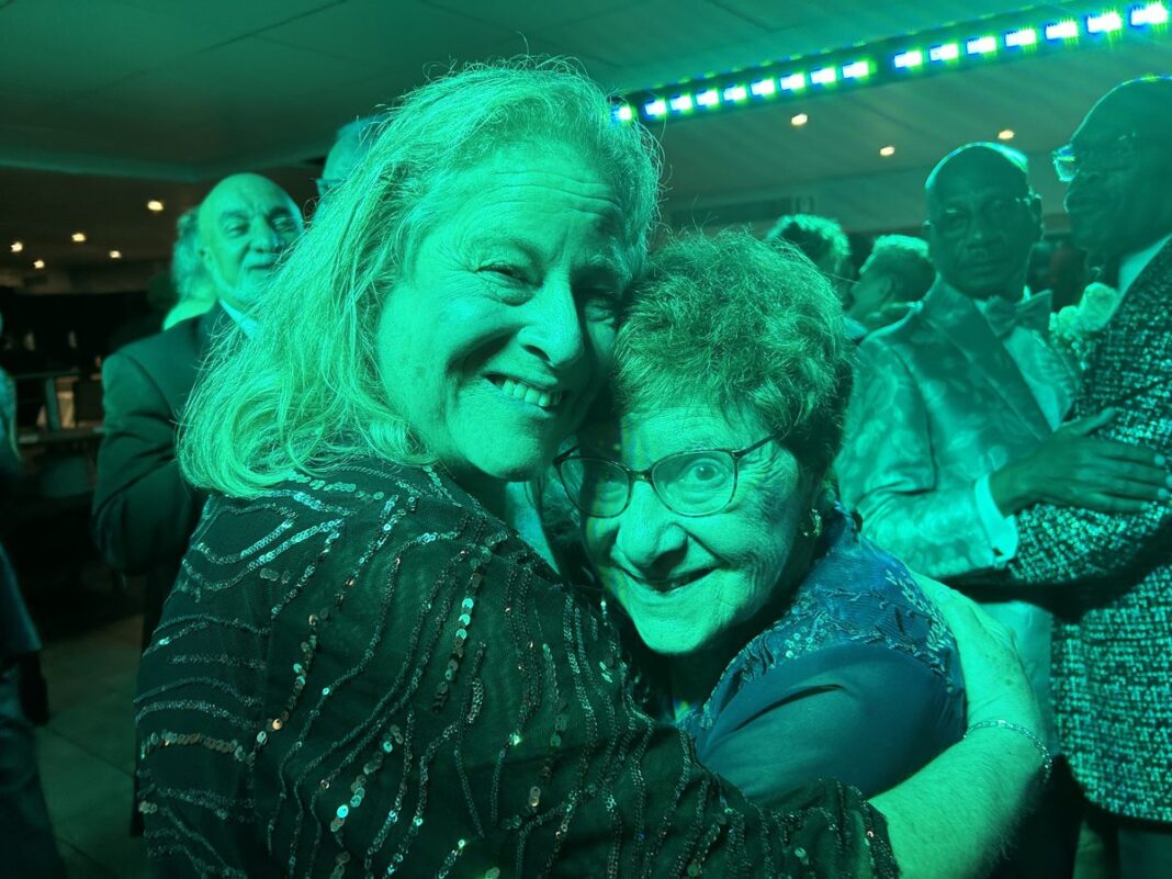 20241112_boston-spirit-prom-sunset-cruise-7