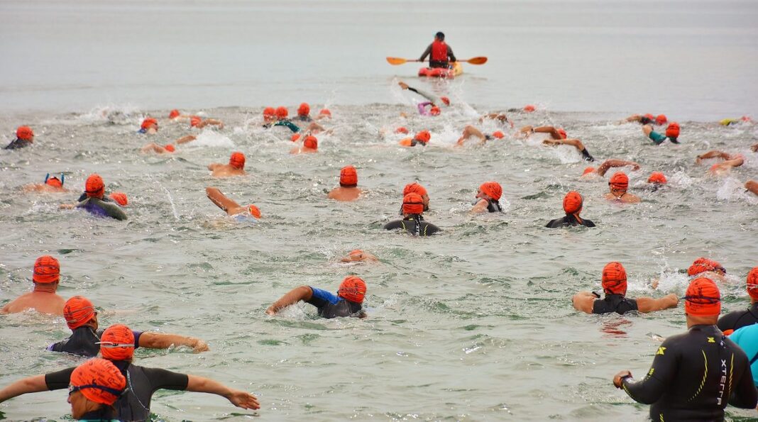 20241112_swim-for-life-paddler-flotilla-10