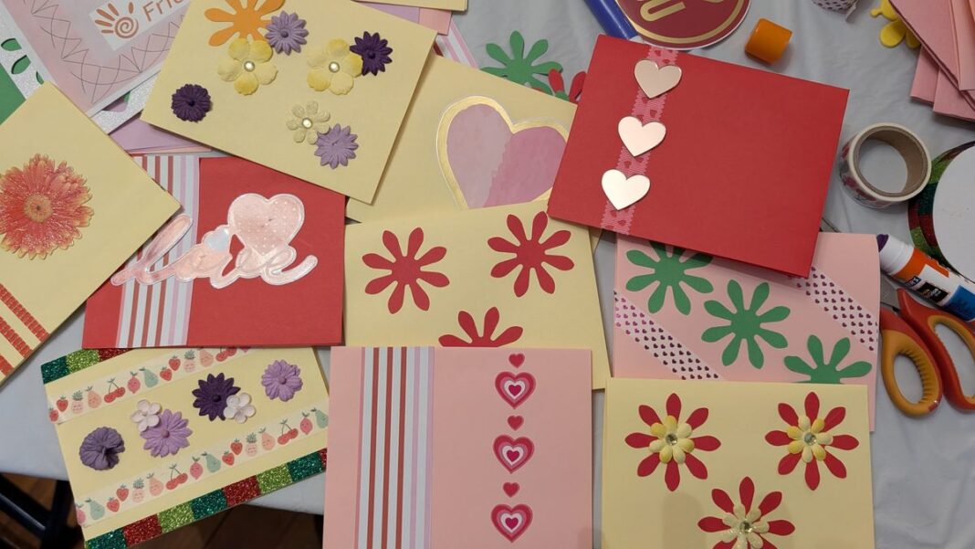 20250304_valentines-day-card-assembly-9