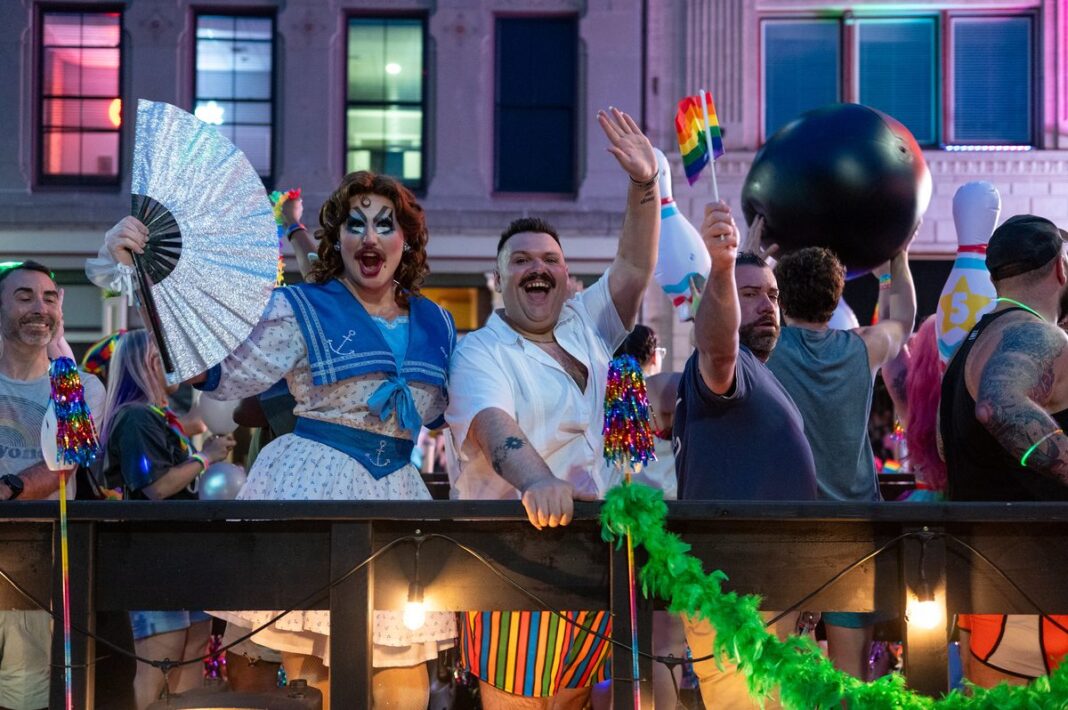 20250910_ri-pridefest-illuminated-parade-15