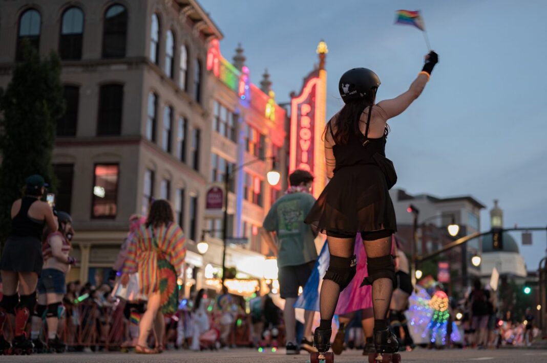 20250910_ri-pridefest-illuminated-parade-20